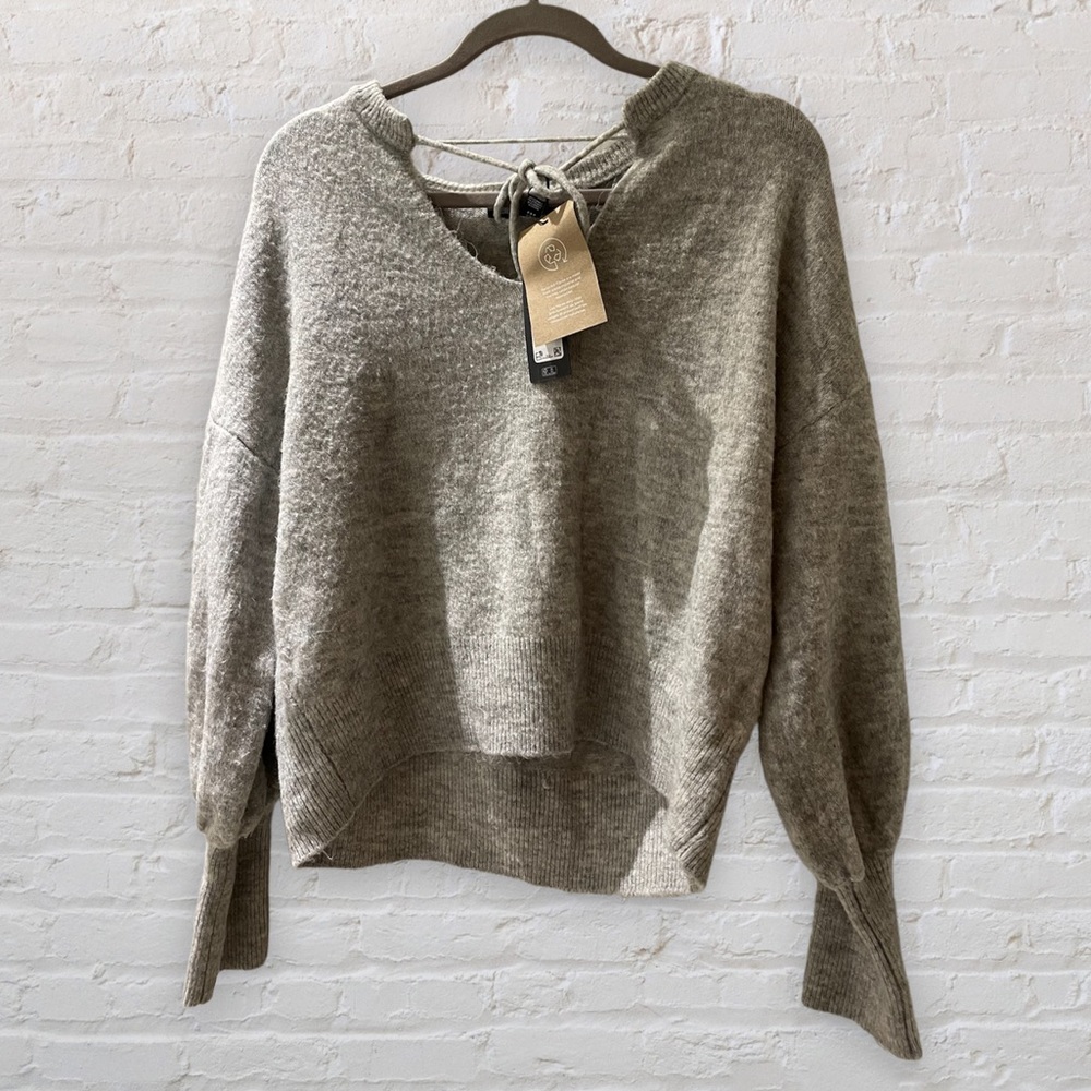 Vero Moda gray sweater blouse